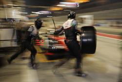 #5 Toyota Racing Toyota TS050 Hybrid: Себастьян Буемі, Казукі Накадзіма, Ентоні Девідсон