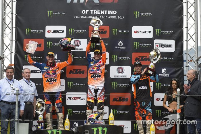 Podio MX2: Pauls Jonass, Jorge Prado, Julien Lieber