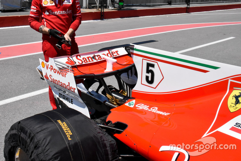 Ferrari SF70H, alerón trasero