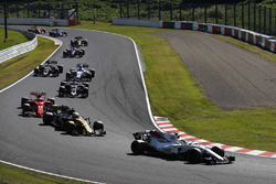 Felipe Massa, Williams FW40, Nico Hulkenberg, Renault Sport F1 Team RS17, Kimi Raikkonen, Ferrari SF70H