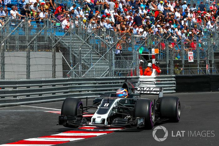 SÍ quieren que se permita a los equipos independientes comprar y competir con “coches cliente”