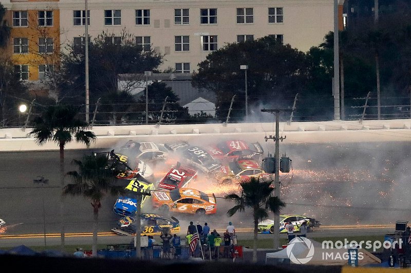 Big One: Massencrash beim Daytona 500 des Jahres 2019