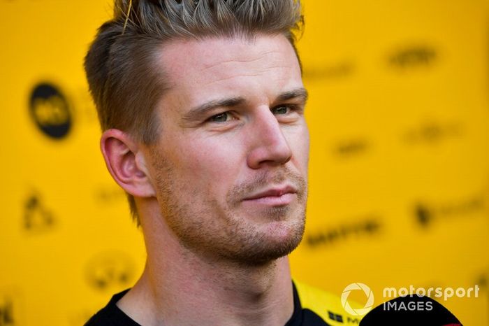 Nico Hulkenberg, Renault F1 Team con los medios