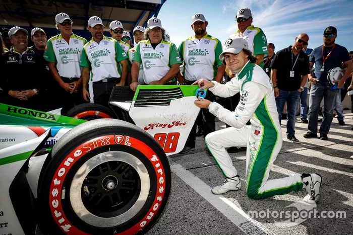 Ganador de la pole Colton Herta, Harding Steinbrenner Racing Honda