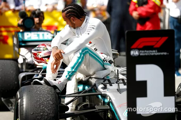 Ganador de la carrera Lewis Hamilton, Mercedes AMG F1