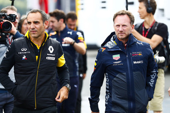 Cyril Abiteboul, Managing Director, Renault Sport F1 Team, con Christian Horner, Team Principal, Red Bull Racing