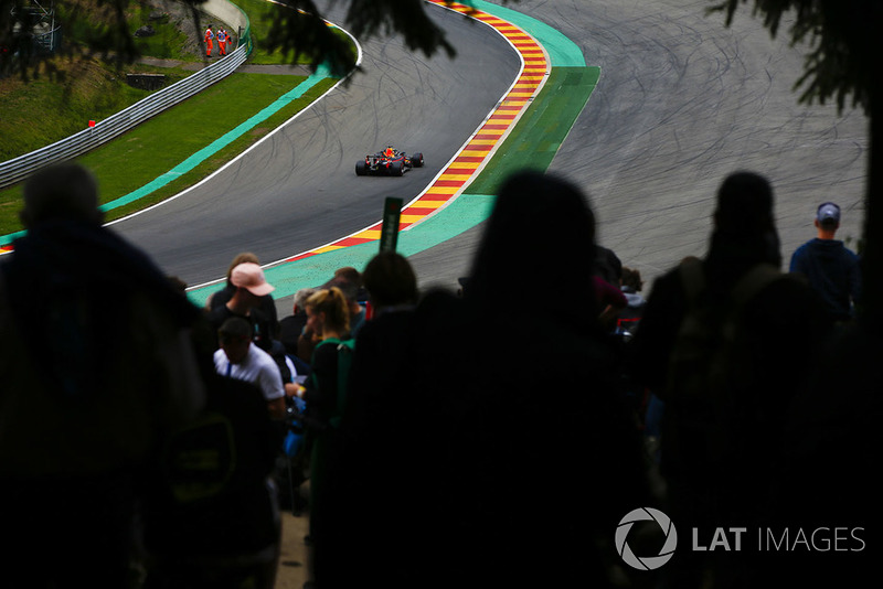 Daniel Ricciardo, Red Bull Racing RB14, at Pouhon