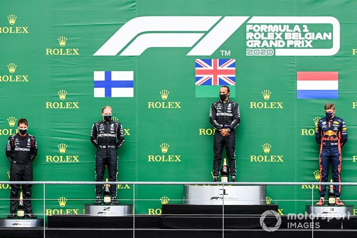 Podio: segundo lugar Valtteri Bottas, Mercedes-AMG F1, ganador Lewis Hamilton, Mercedes-AMG F1, tercer lugar Max Verstappen, Red Bull Racing