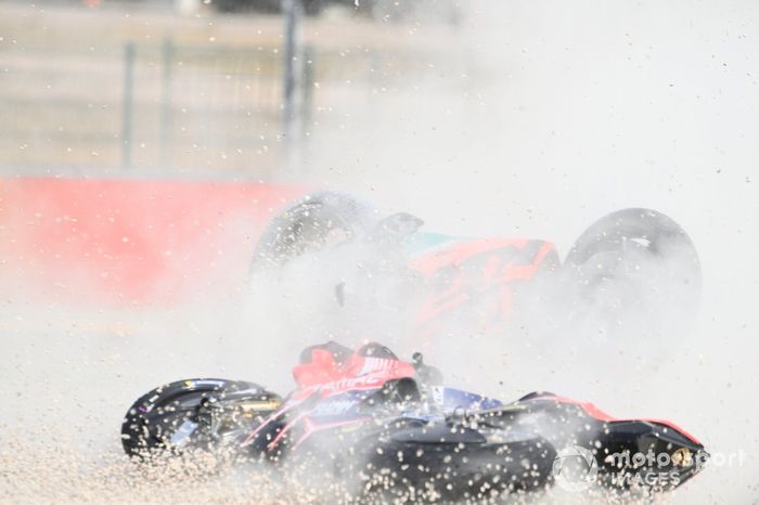 Caída de Jack Miller, Pramac Racing y Brad Binder, Red Bull KTM Factory Racing 