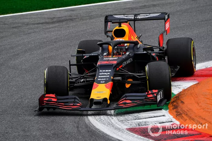 8 - Max Verstappen, Red Bull Racing RB15