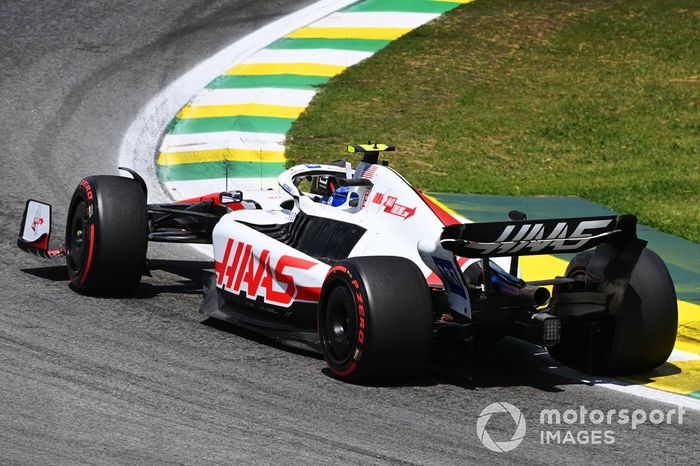 Mick Schumacher, Haas VF-22