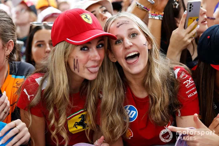 Ferrari fans