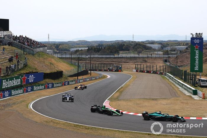 Nico Hulkenberg, Sauber, Lance Stroll, Aston Martin Racing
