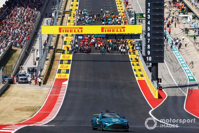 El Aston Martin Vantage Safety Car 