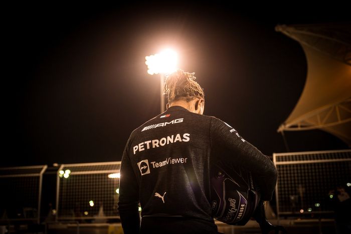 Lewis Hamilton, Mercedes W13