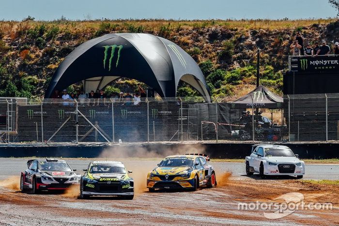 El World RallyCross 2020 tuvo que posponer su cita inaugural en Barcelona, prevista para el 18 y 19 de abril tras el cierre de la Comunidad Autónoma por parte de sus dirigentes el pasado viernes 13 de marzo. 