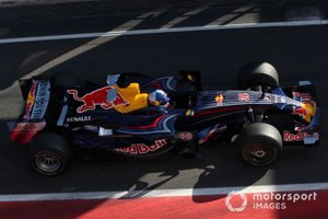Sebastien Loeb, Campeón del Mundo de Rallyes, prueba para Red Bull Racing