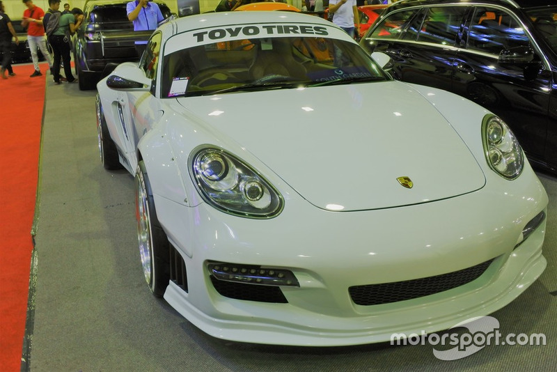 Porsche Cayman, Budiyanto