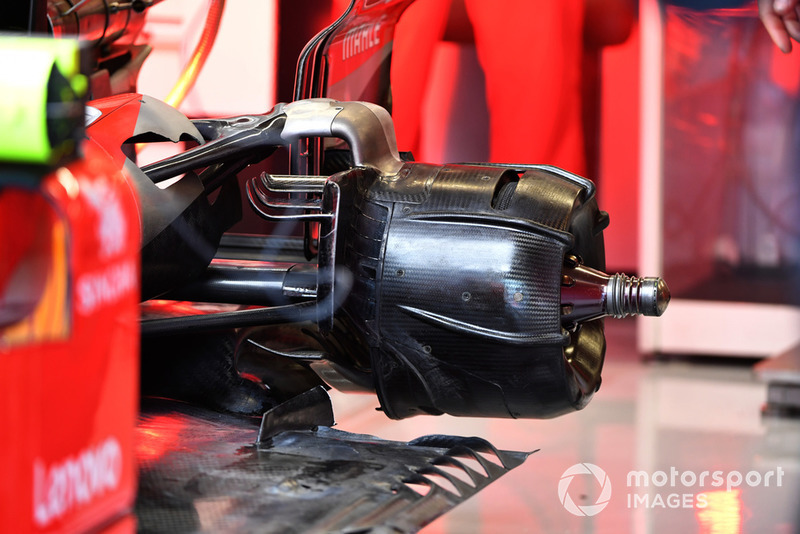 Ferrari SF-71H rear wheel hub