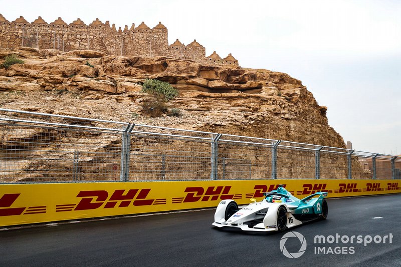 Oliver Turvey, NIO Formula E Team, NIO Sport 004
