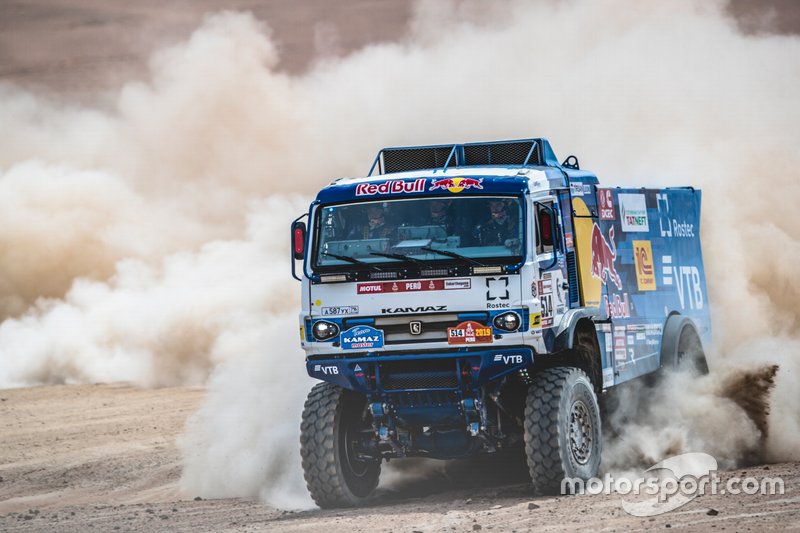 #514 Team Kamaz Master: Dmitry Sotnikov, Ilnur Mustafin, Dmitrii Nikitin