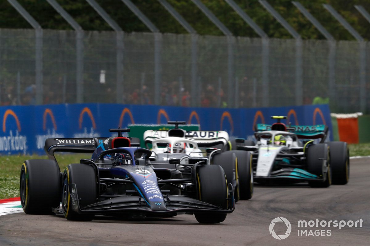 "Mercedes'teki herkes, yaşadığımız sıkıntıların gerginliğini hissediyor" 1 Formula 1 Haberleri - F1 Puan Durumu Alex Albon, Williams FW44, Pierre Gasly, AlphaTauri AT03, Lewis Hamilton, Mercedes W13