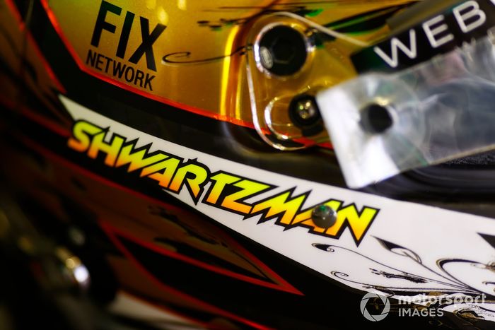 Detalle del casco de Robert Shwartzman, Stake F1 Team KICK Sauber