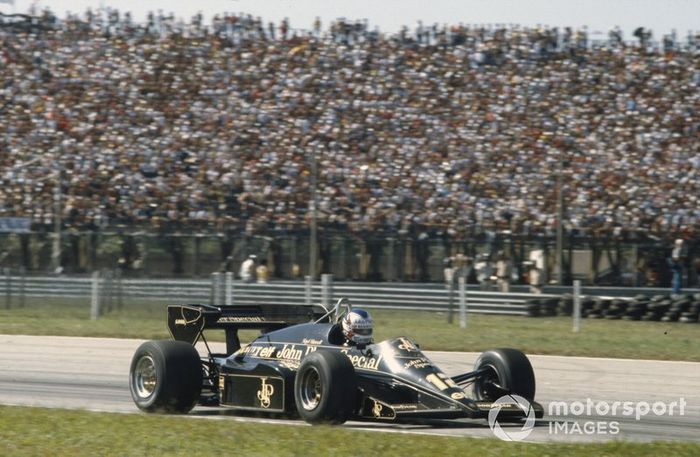 Nigel Mansell, Lotus 95T Renault