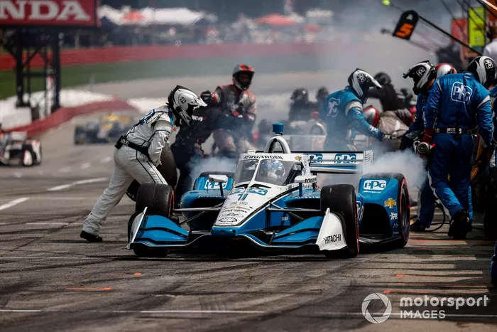 Josef Newgarden, Team Penske Chevrolet, pit stop