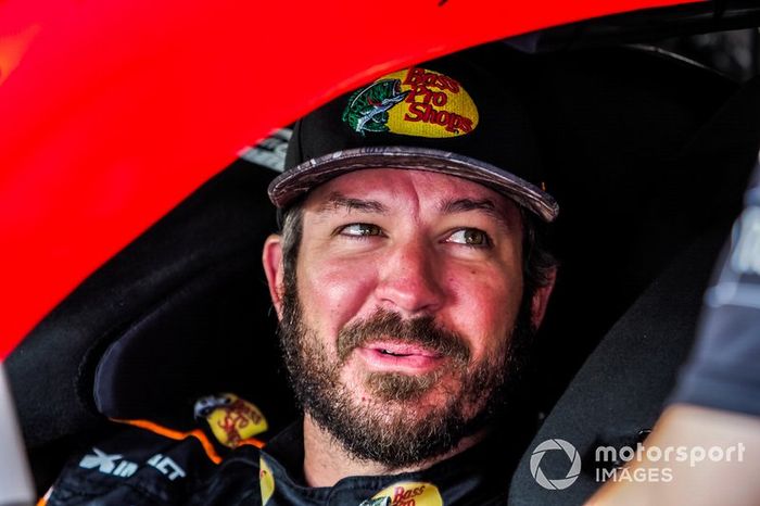  Martin Truex Jr., Joe Gibbs Racing, Toyota Camry Bass Pro Shops/Tracker Off Road