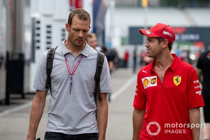 Alex Wurz con Sebastian Vettel, Ferrari