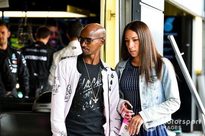 El atleta Mo Farah con su mujer, Tania Nell