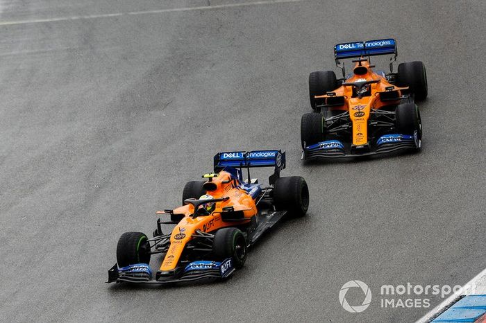 Lando Norris, McLaren MCL34,  Carlos Sainz Jr., McLaren MCL34