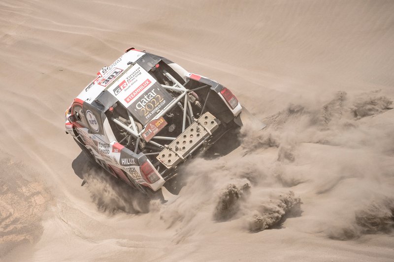 #301 Toyota Gazoo Racing Toyota Hilux: Нассер Аль-Аттія, Маттьйо Бомель