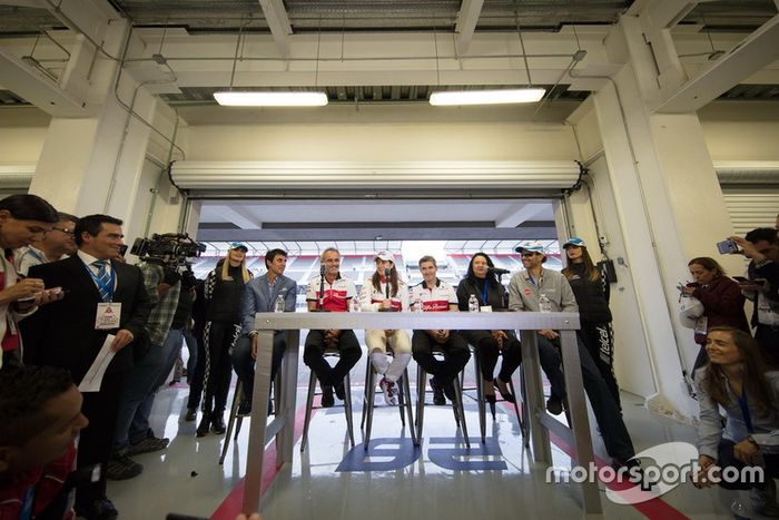 Tatiana Calderón, Sauber C37 piloto de prueba