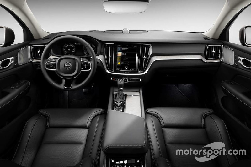 Volvo V60 Cross Country 2019 року