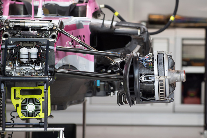 Detalle de la suspensión delantera del Racing Point Force India VJM11