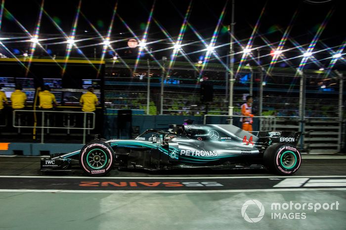 Lewis Hamilton, Mercedes-AMG F1 W09 