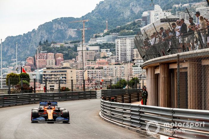 Carlos Sainz Jr., McLaren MCL34