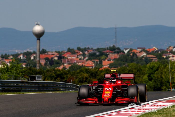 Carlos Sainz Jr., Ferrari SF21