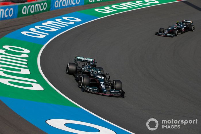 Lance Stroll, Aston Martin AMR21, Sebastian Vettel, Aston Martin AMR21