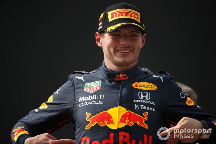 Podio: ganador Max Verstappen, Red Bull Racing