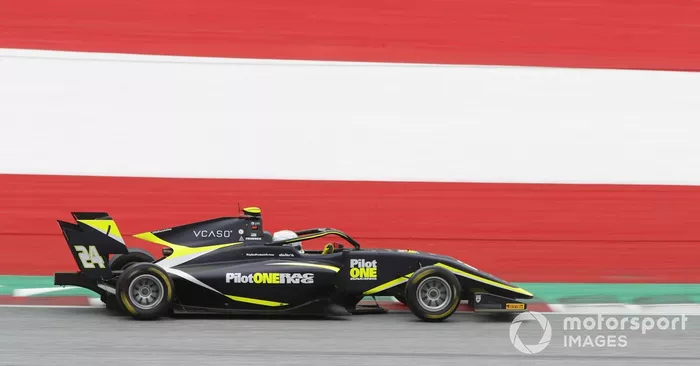 Kaylen Frederick, Carlin Buzz Racing