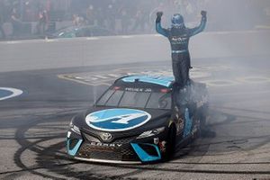 Race winner Martin Truex Jr., Joe Gibbs Racing, Toyota Camry Auto-Owners Insurance