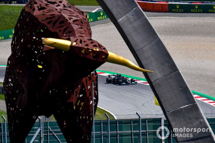 Lewis Hamilton, Mercedes W12