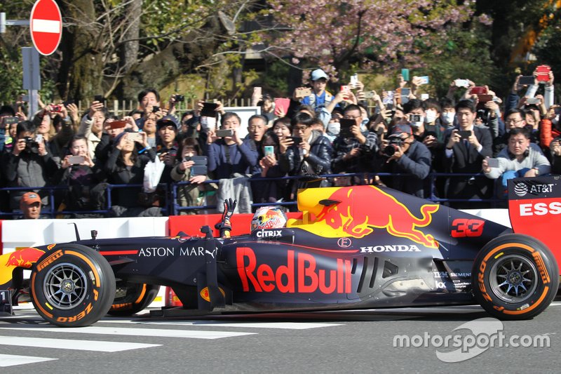 Демозаїзди Red Bull у Токіо