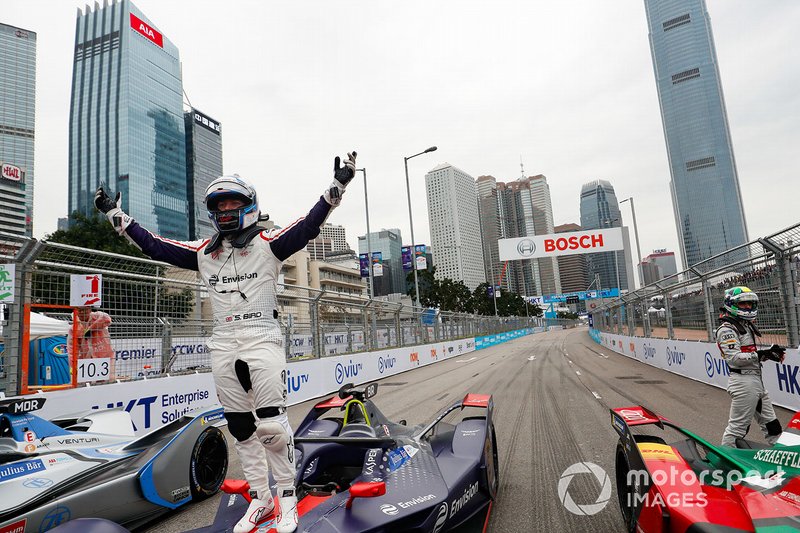 Sam Bird, Envision Virgin Racing celebra
