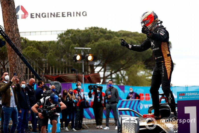 Jean-Eric Vergne, DS Techeetah, DS E-Tense FE21, celebra su victoria