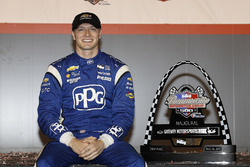 Race winner Josef Newgarden, Team Penske Chevrolet