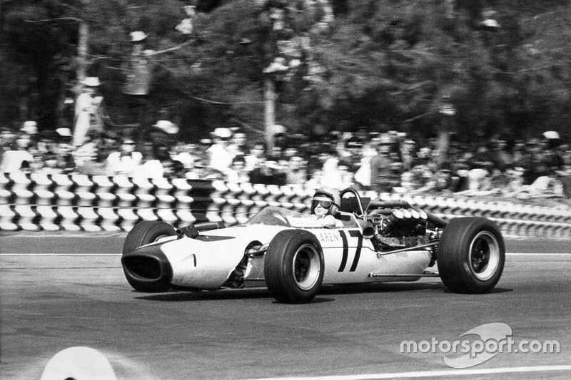 1966: McLaren-Ford M2B